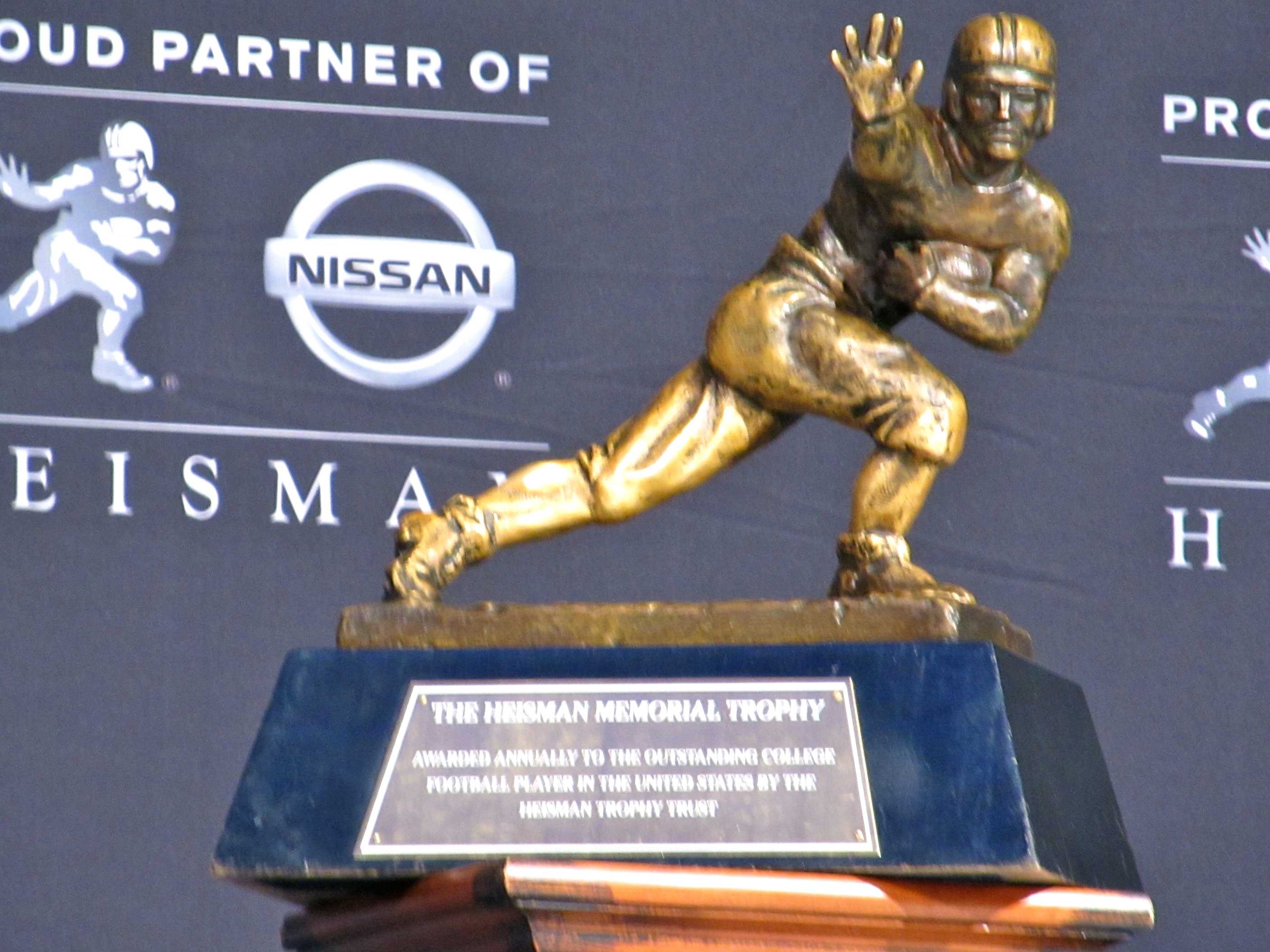 Six Heisman Trophy Finalists Are Named - Full Scale Sports