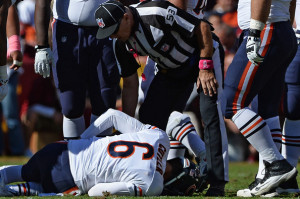 On this play, Cutler not only tore his groin, but became the most sacked QB in Bears history. (Photo credit: Patrick Smith/Getty Images)