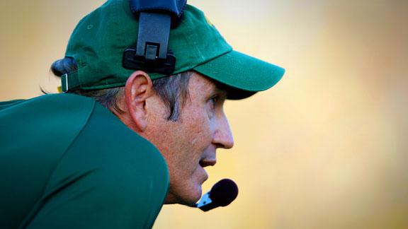 dm_131104_Art_Briles_The_Wizard_of_Baylor